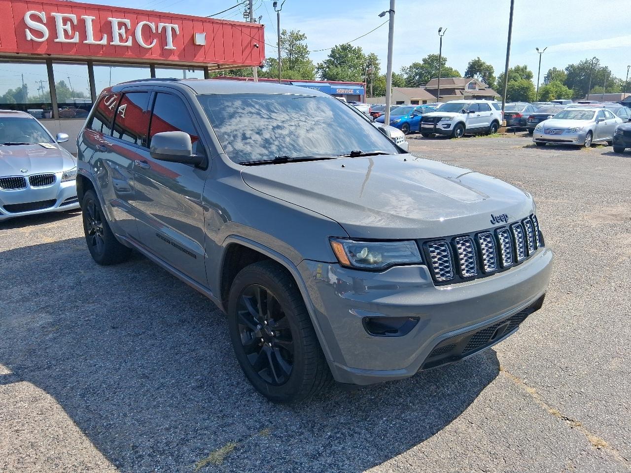 Jeep Grand Cherokee Laredo 4WD 2020