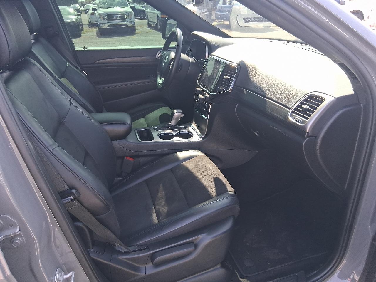Jeep Grand Cherokee Laredo 4WD 2020