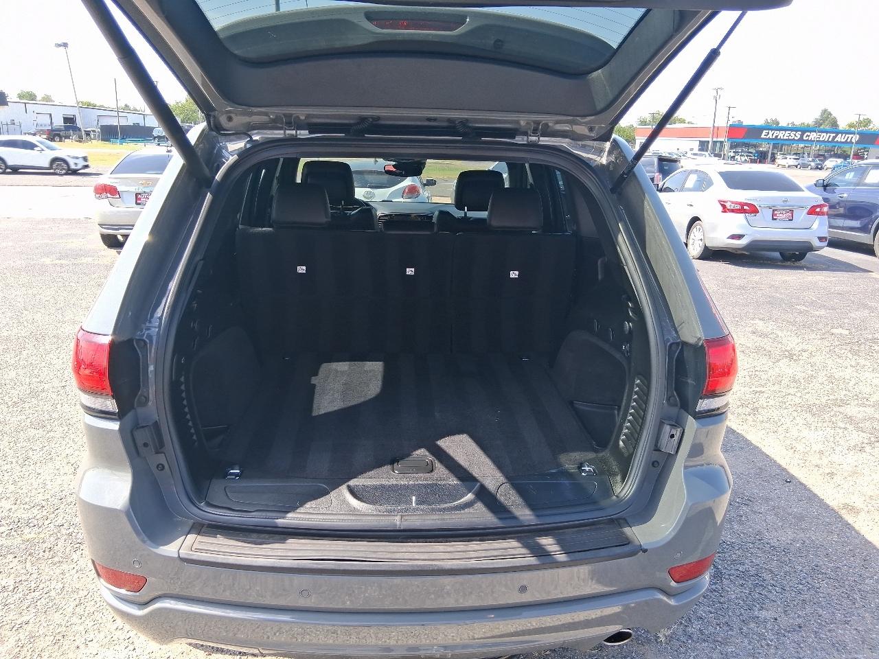Jeep Grand Cherokee Laredo 4WD 2020