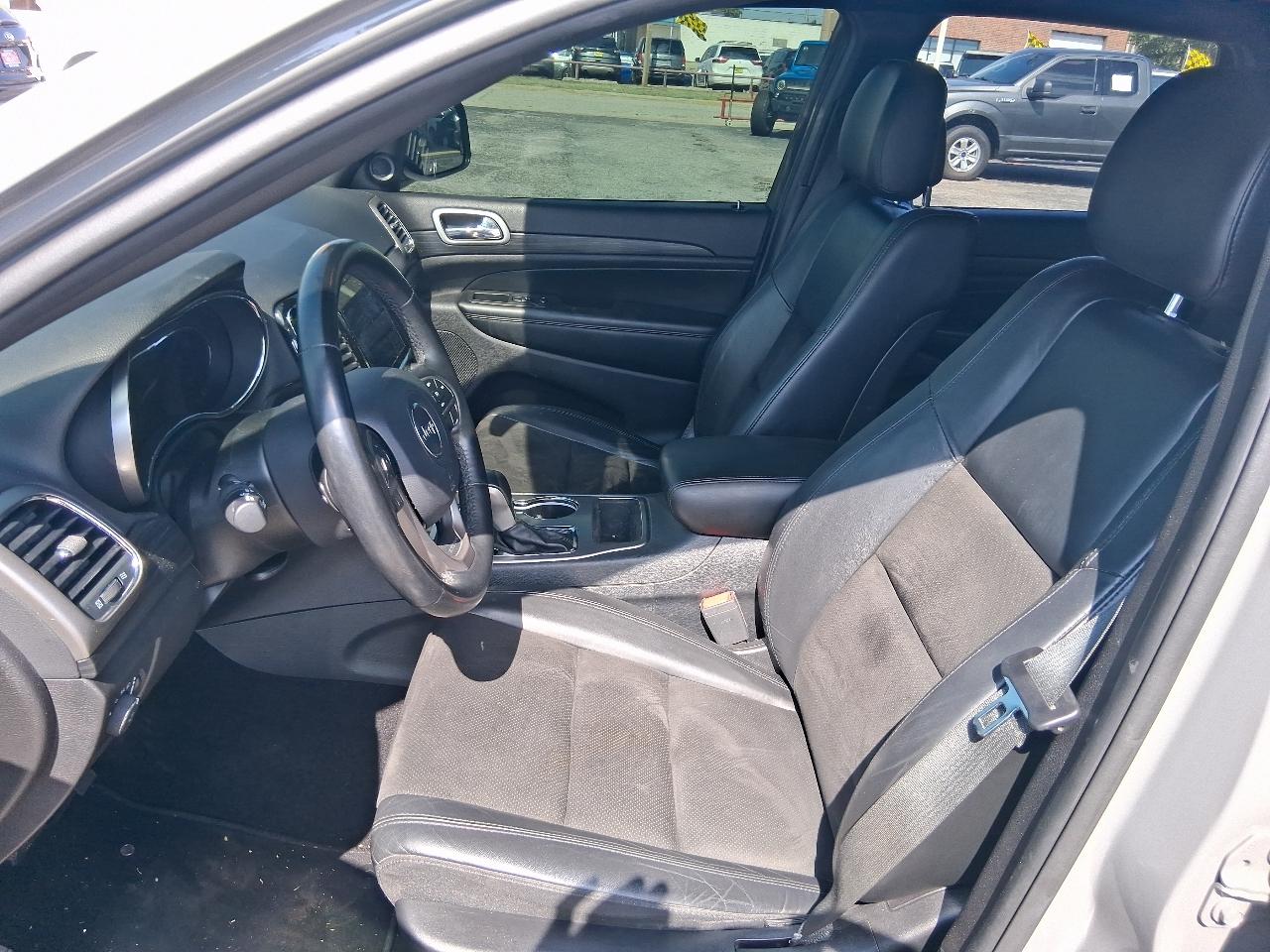 Jeep Grand Cherokee Laredo 4WD 2020
