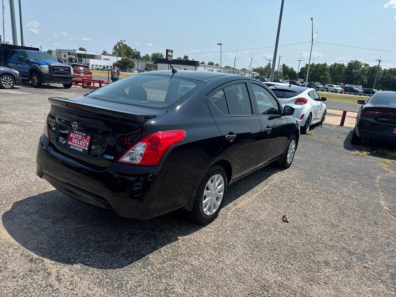 Nissan Versa 1.6 S 5M 2016