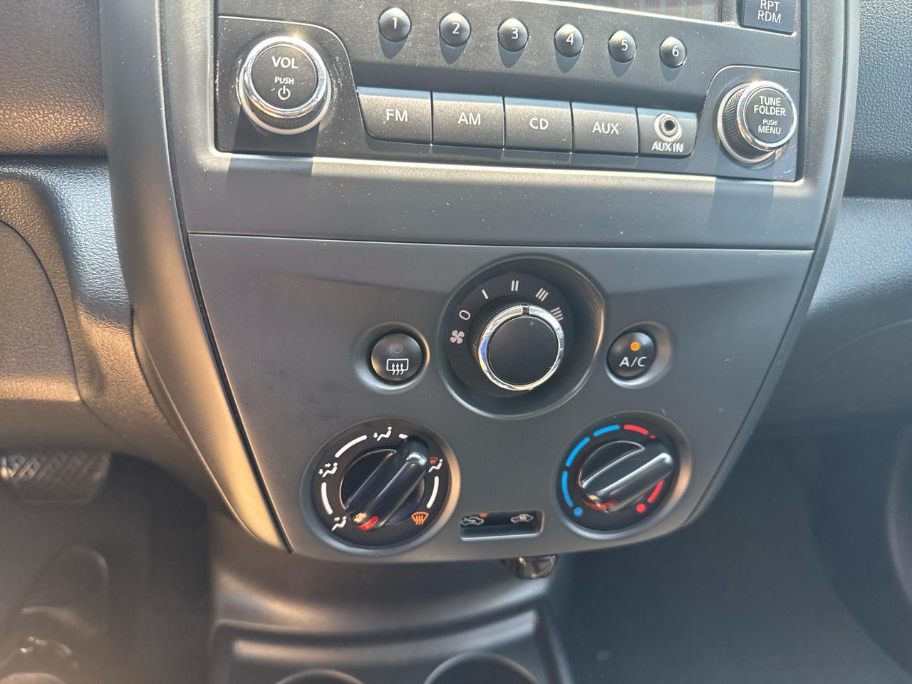 Nissan Versa 1.6 S 5M 2016