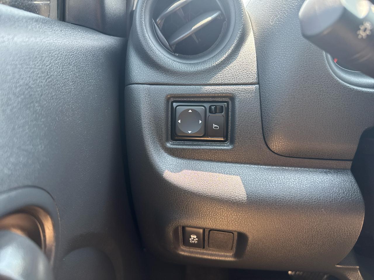 Nissan Versa 1.6 S 5M 2016