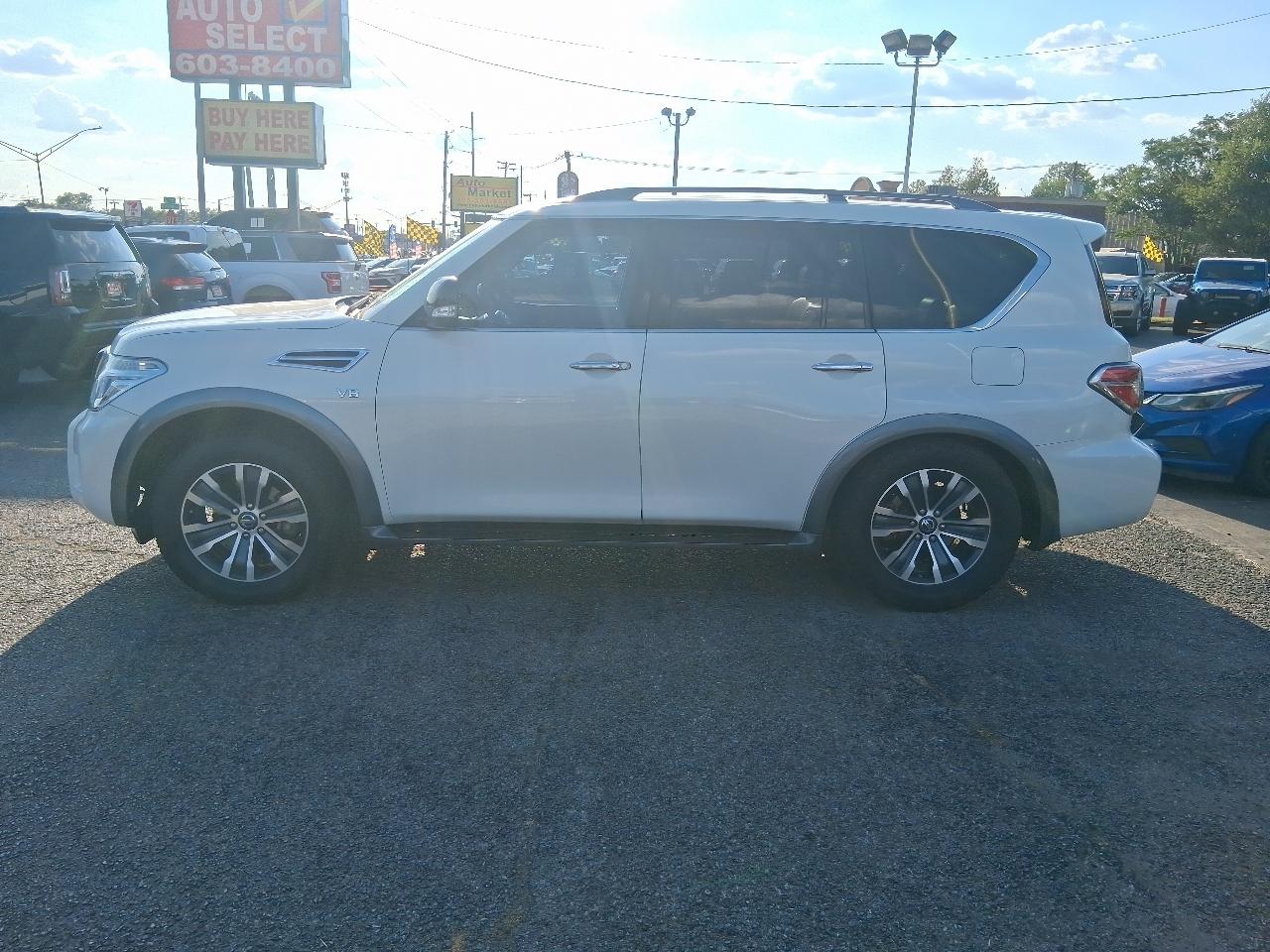 Nissan Armada Platinum AWD 2017