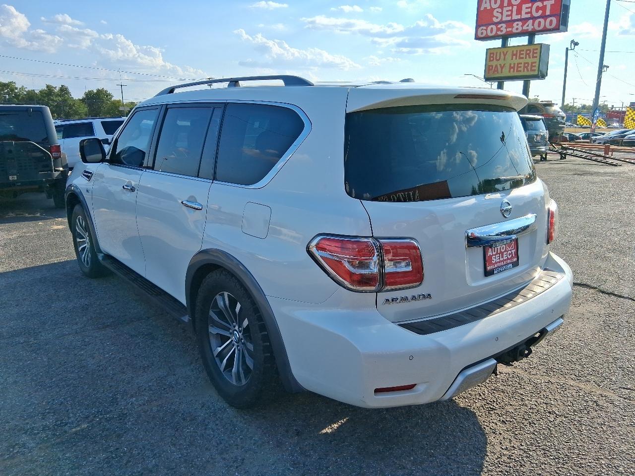 Nissan Armada Platinum AWD 2017