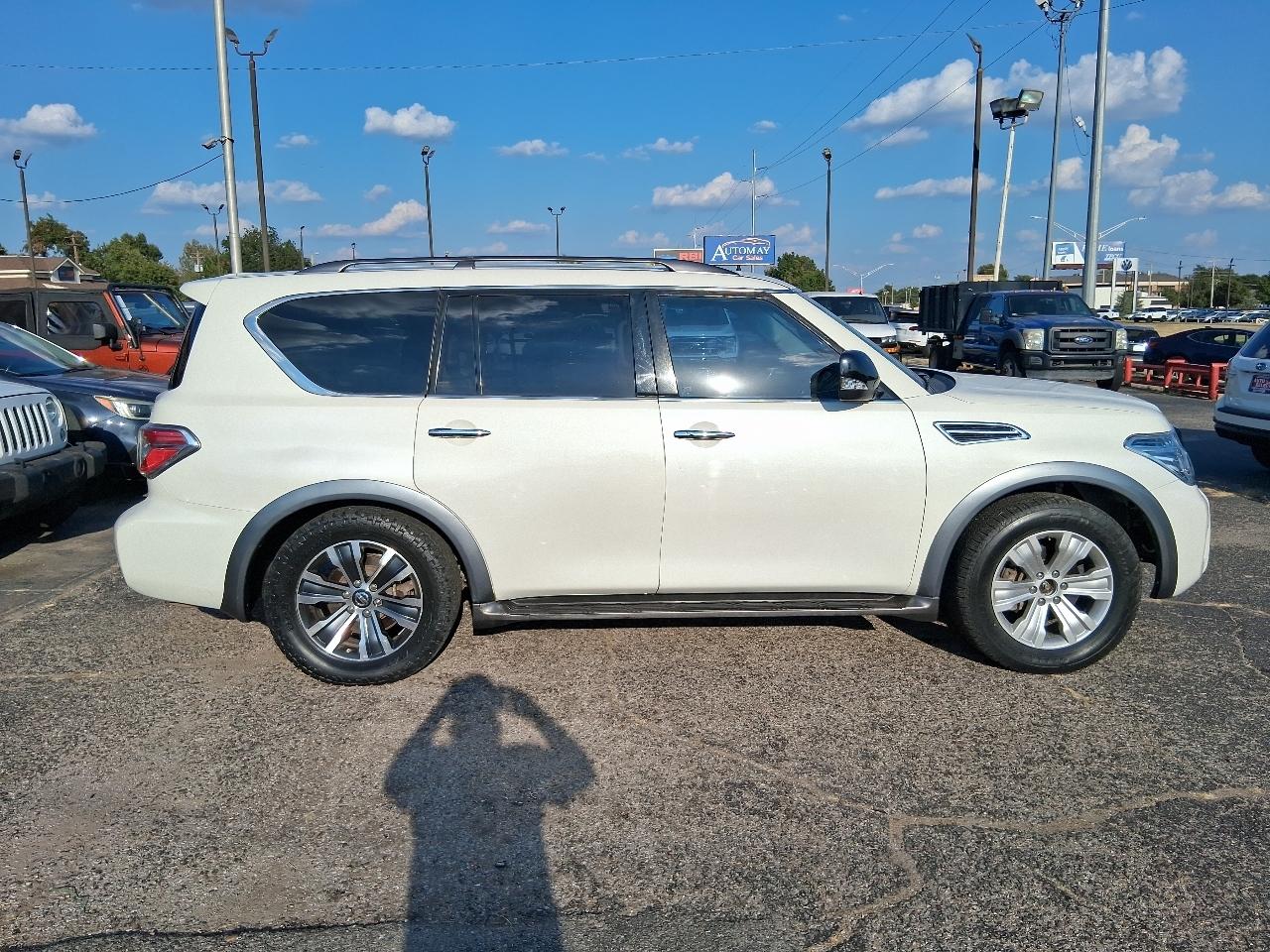 Nissan Armada Platinum AWD 2017