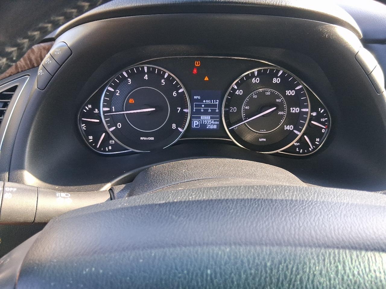 Nissan Armada Platinum AWD 2017
