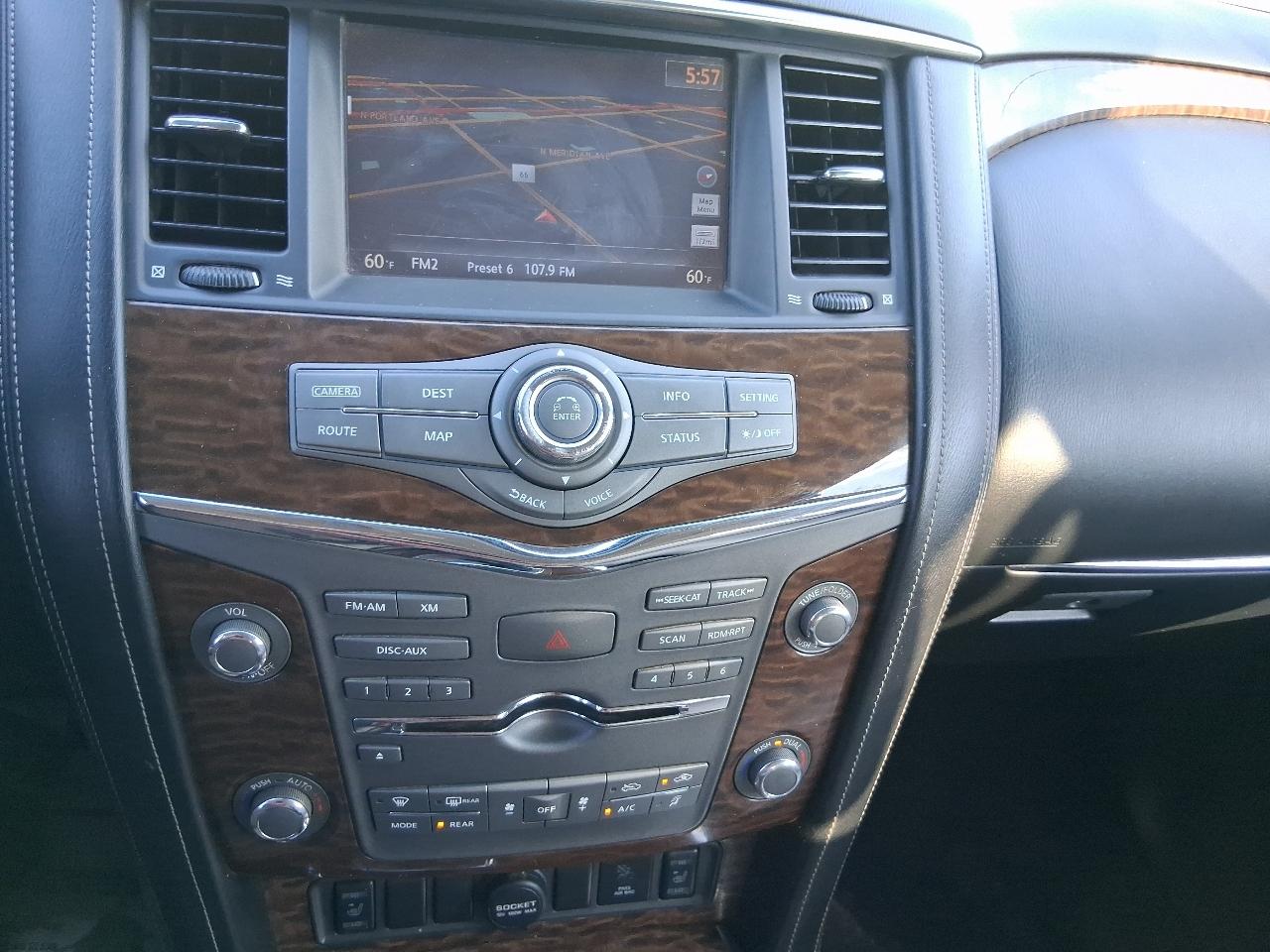 Nissan Armada Platinum AWD 2017