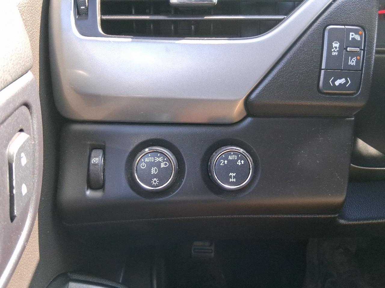 Chevrolet Tahoe LT 4WD 2015