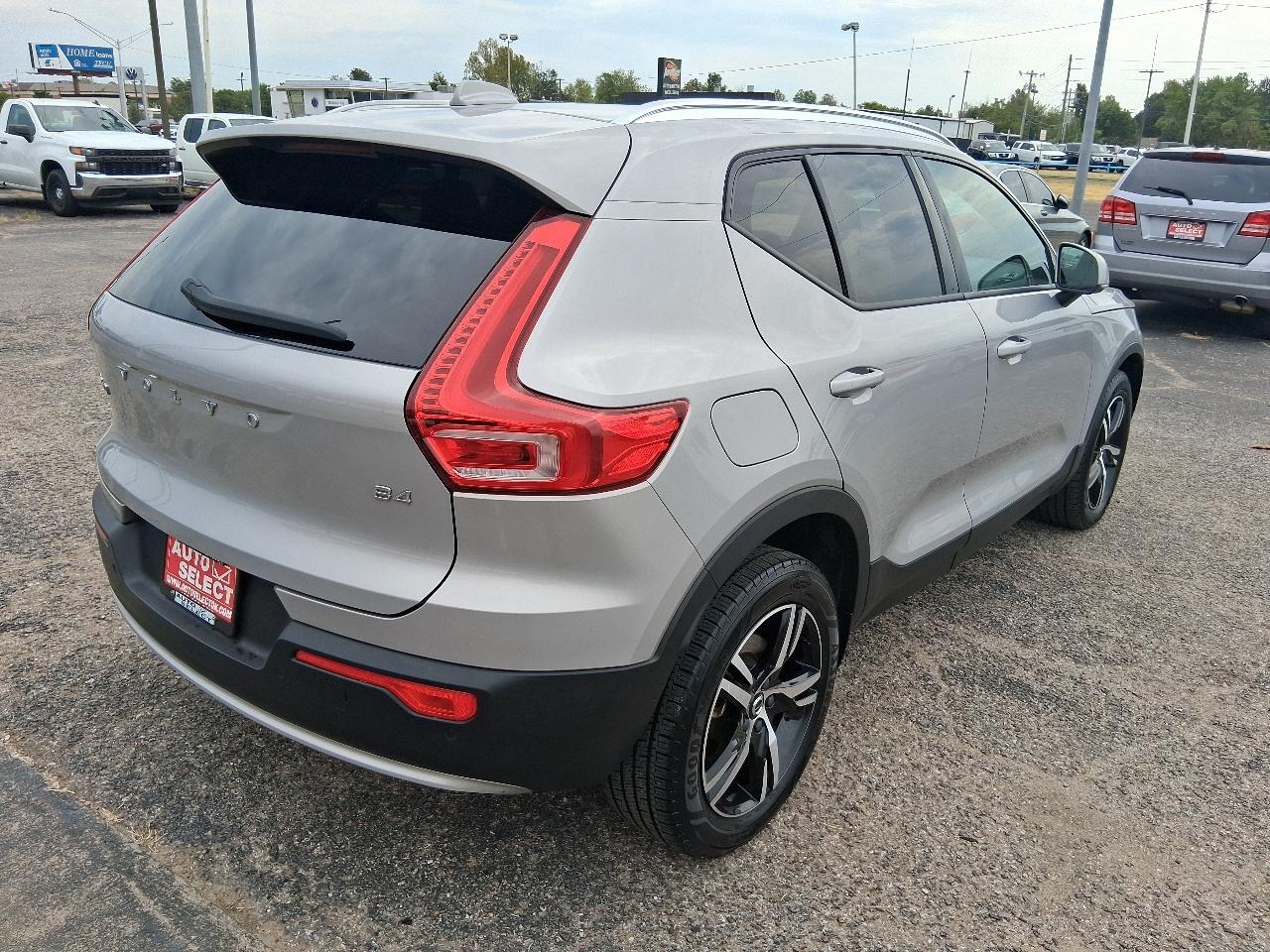 Volvo XC40 B4 Core 2023