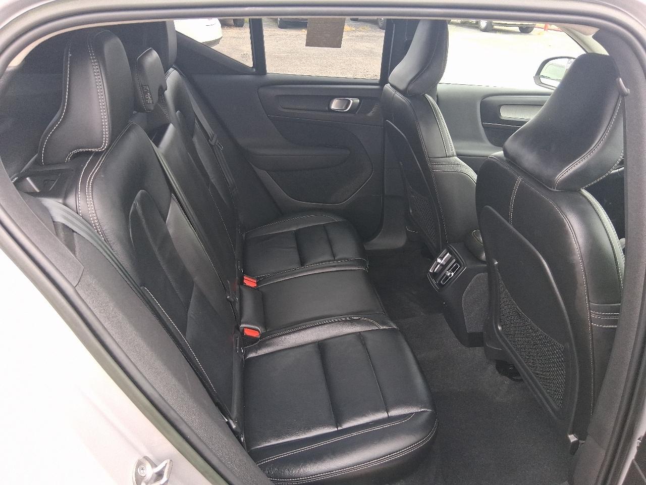 Volvo XC40 B4 Core 2023