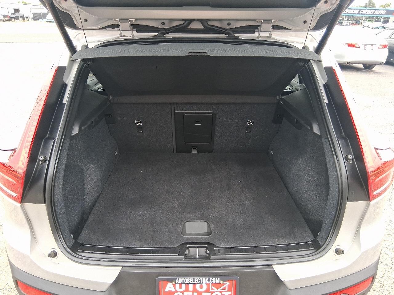 Volvo XC40 B4 Core 2023