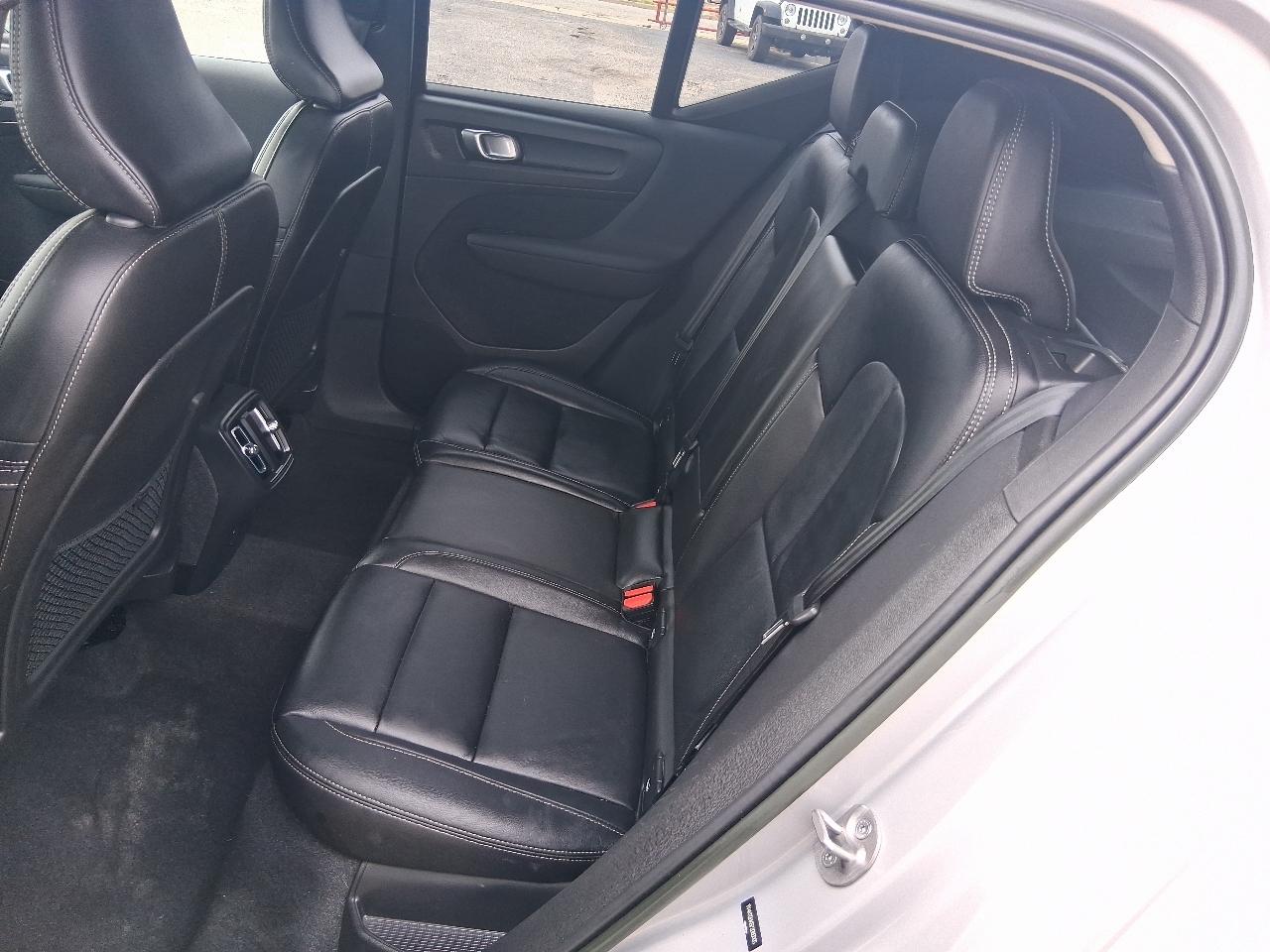 Volvo XC40 B4 Core 2023