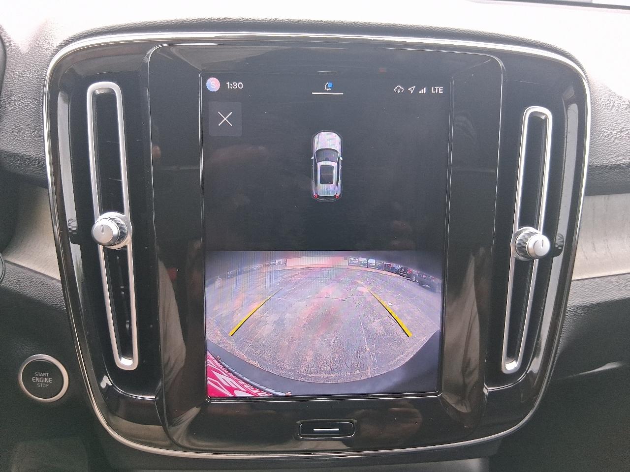 Volvo XC40 B4 Core 2023