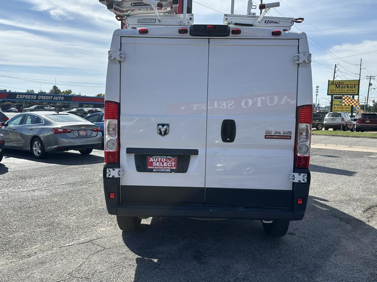 RAM Promaster 1500 Low Roof Tradesman 136-in. WB 2019