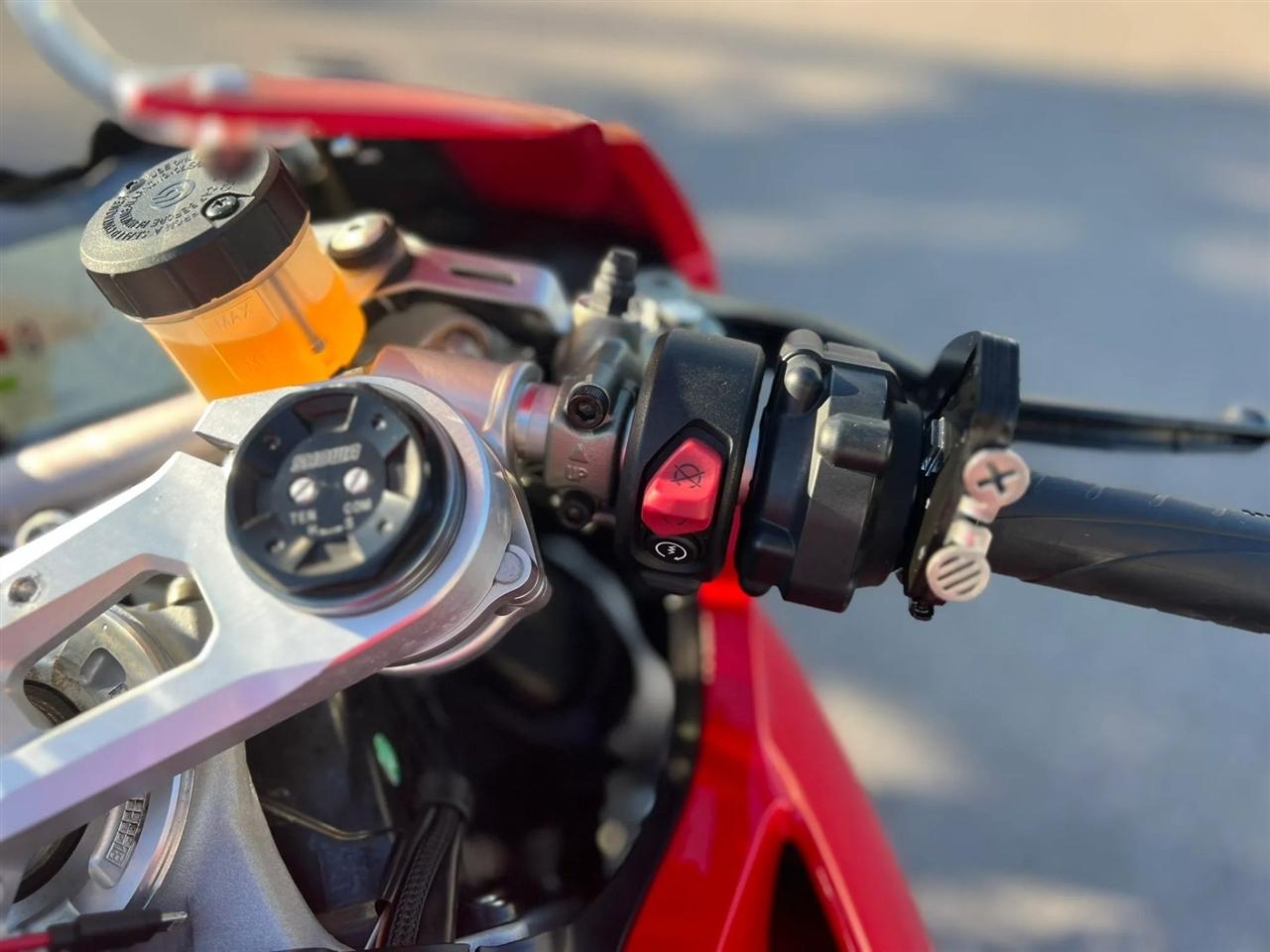 Ducati Panigale V4  2019