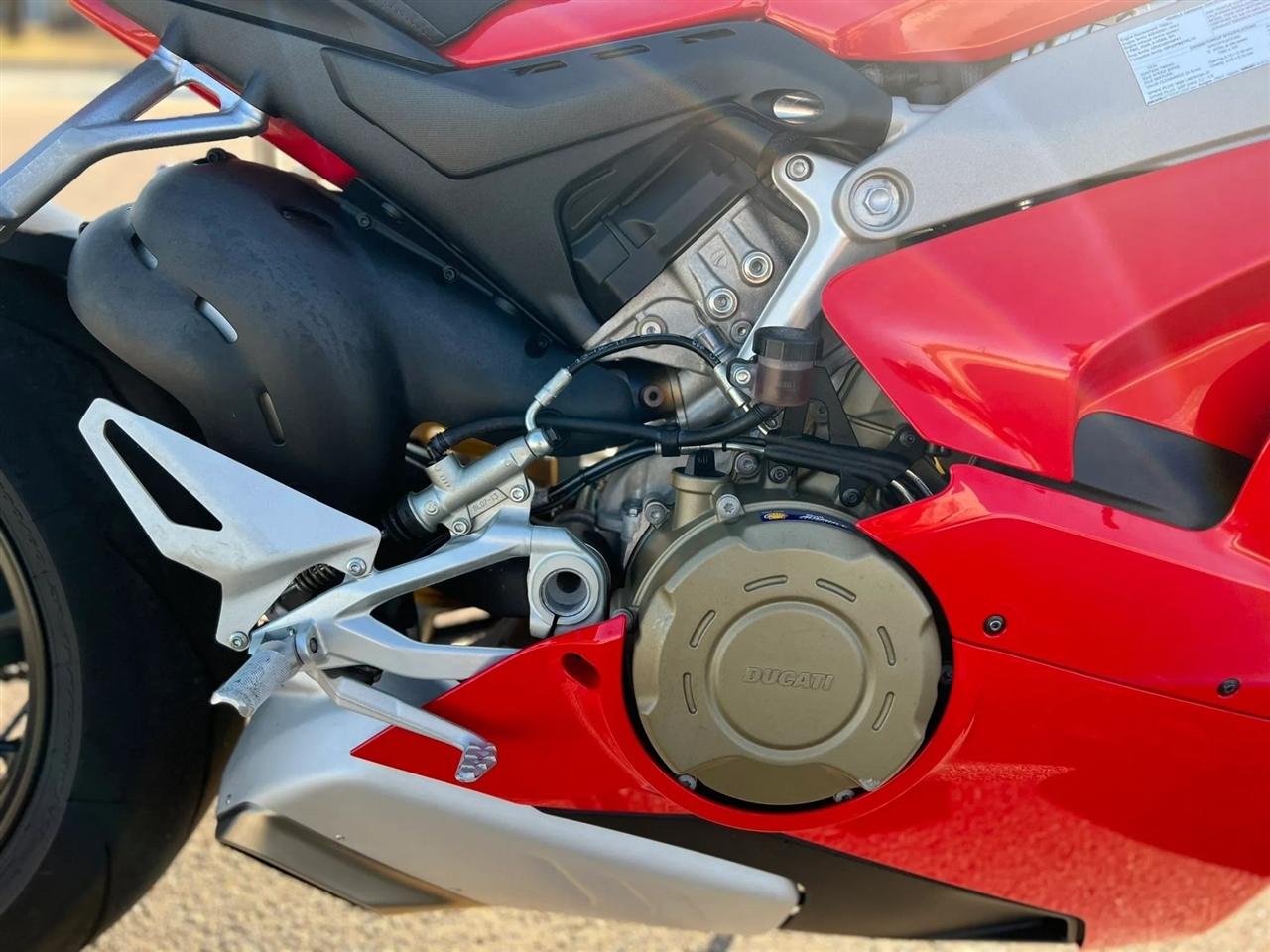 Ducati Panigale V4  2019