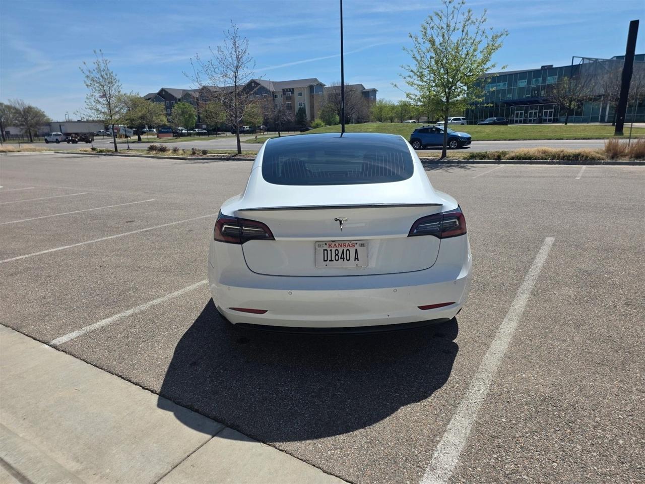 Tesla Model 3  2018