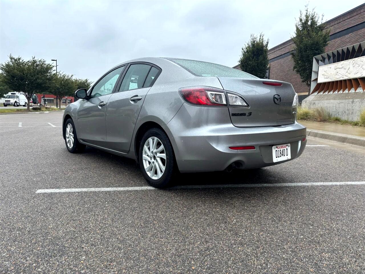 2012 Mazda Mazda3 Touring Sedan photo 5