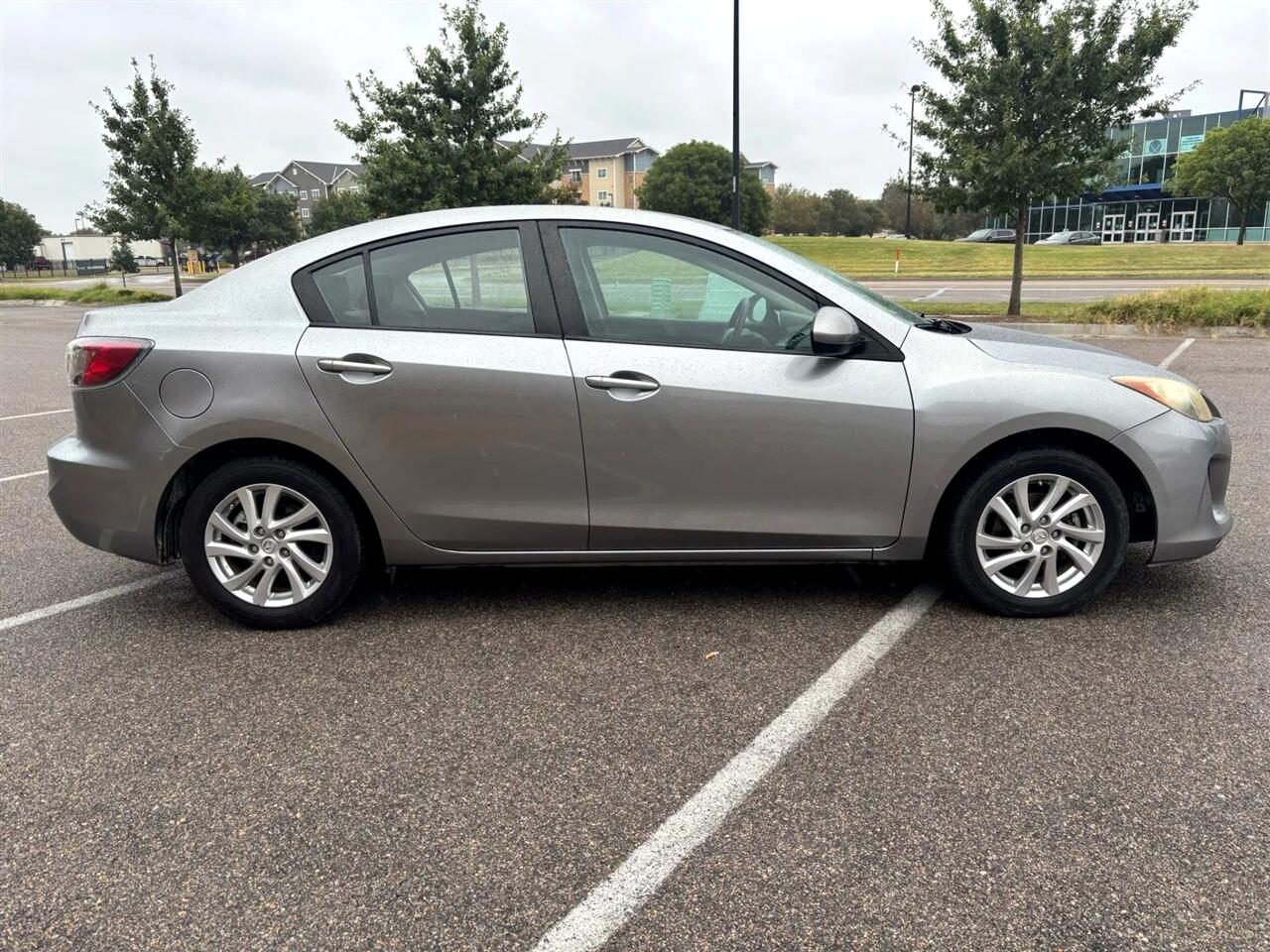 2012 Mazda Mazda3 Touring Sedan photo 8