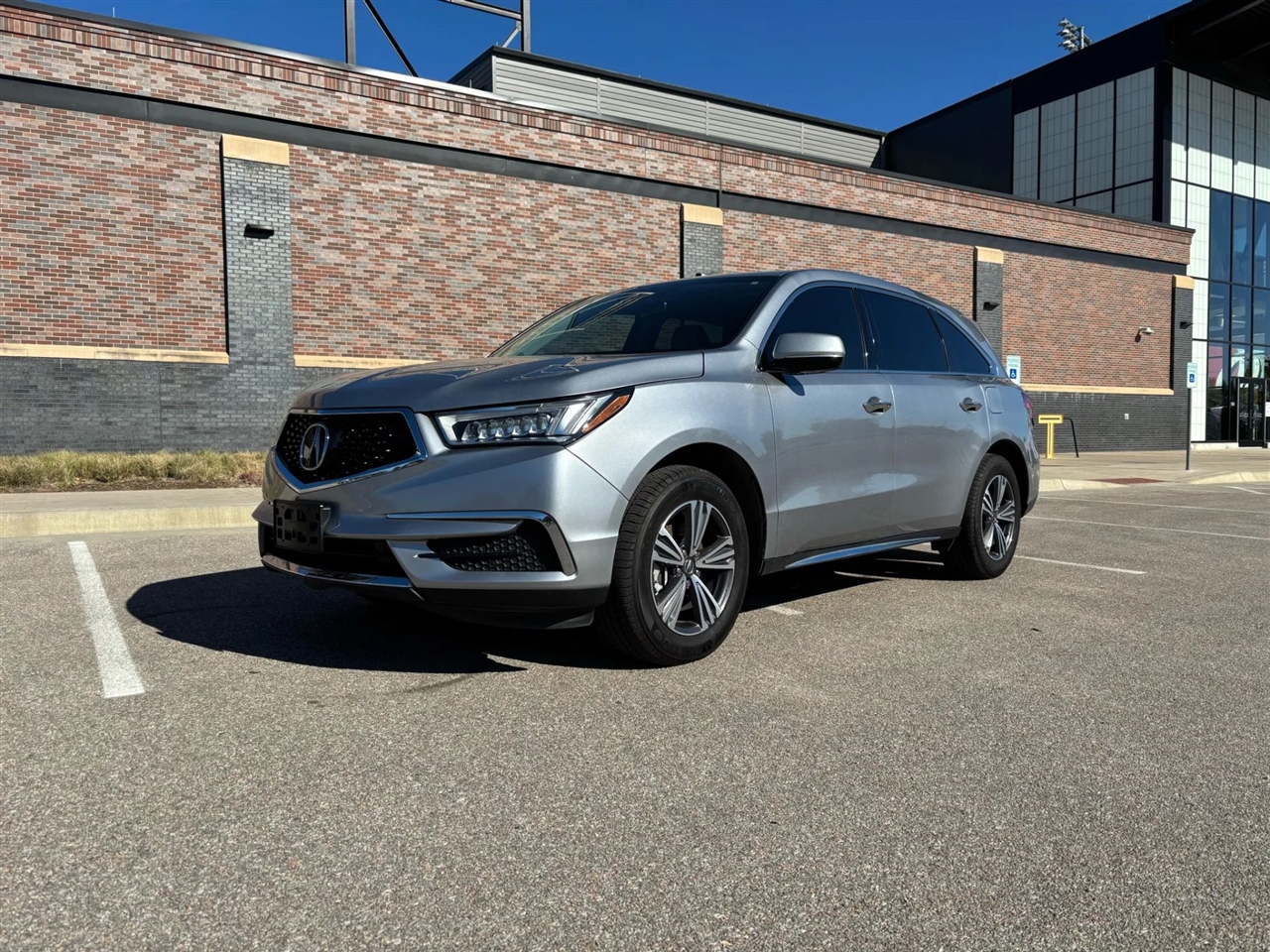 2018 Acura MDX Sport photo 2