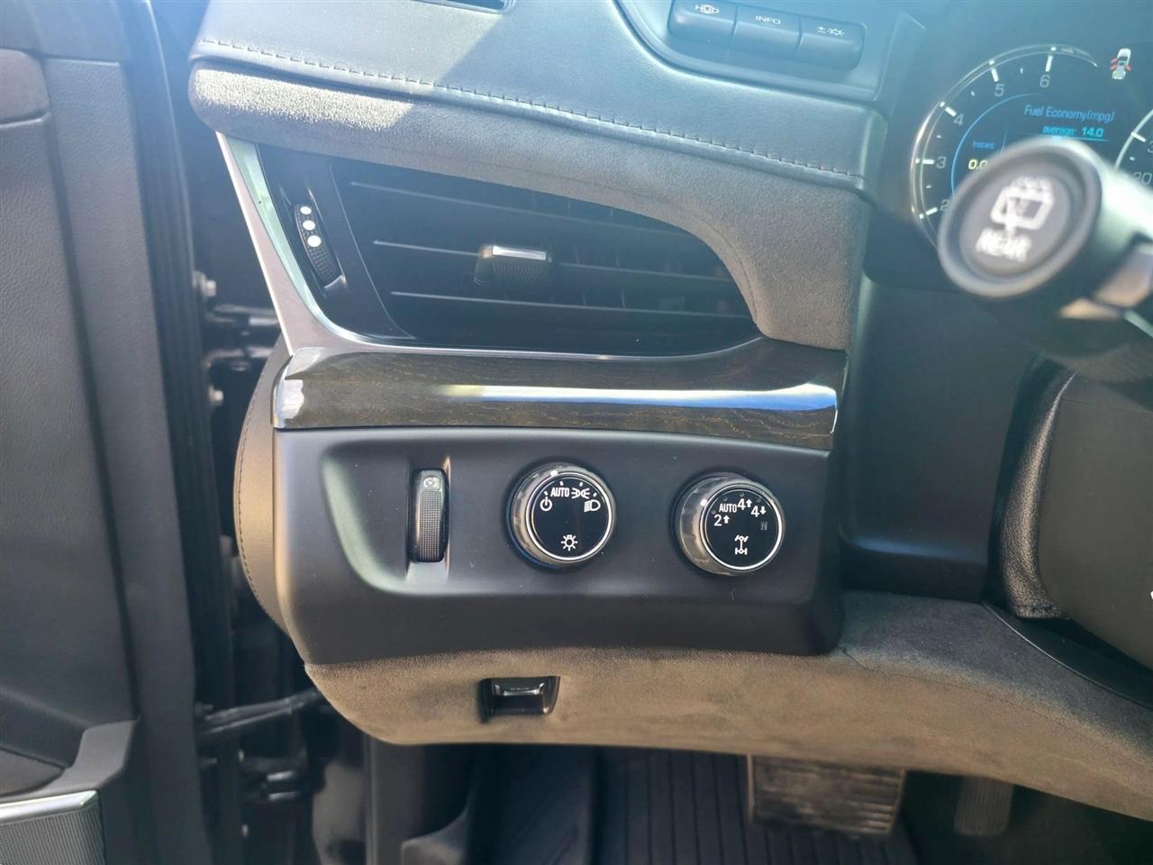 Cadillac Escalade  2017