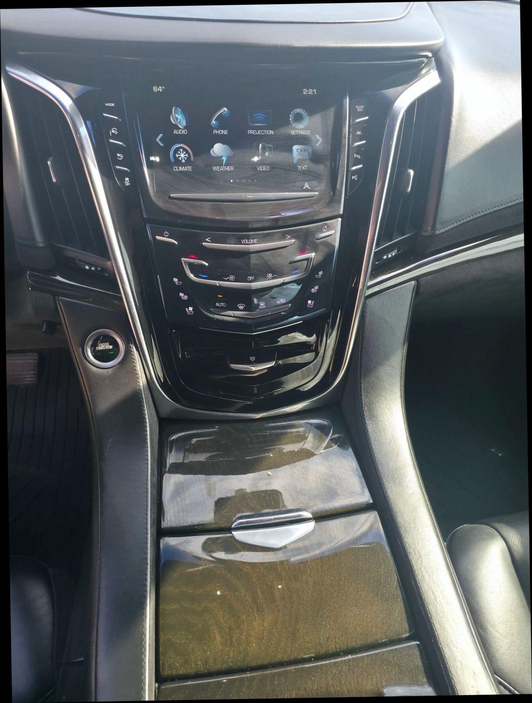 Cadillac Escalade  2017