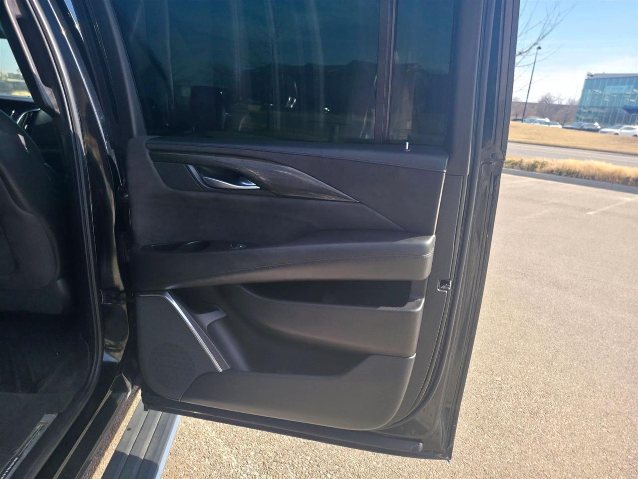 Cadillac Escalade  2017