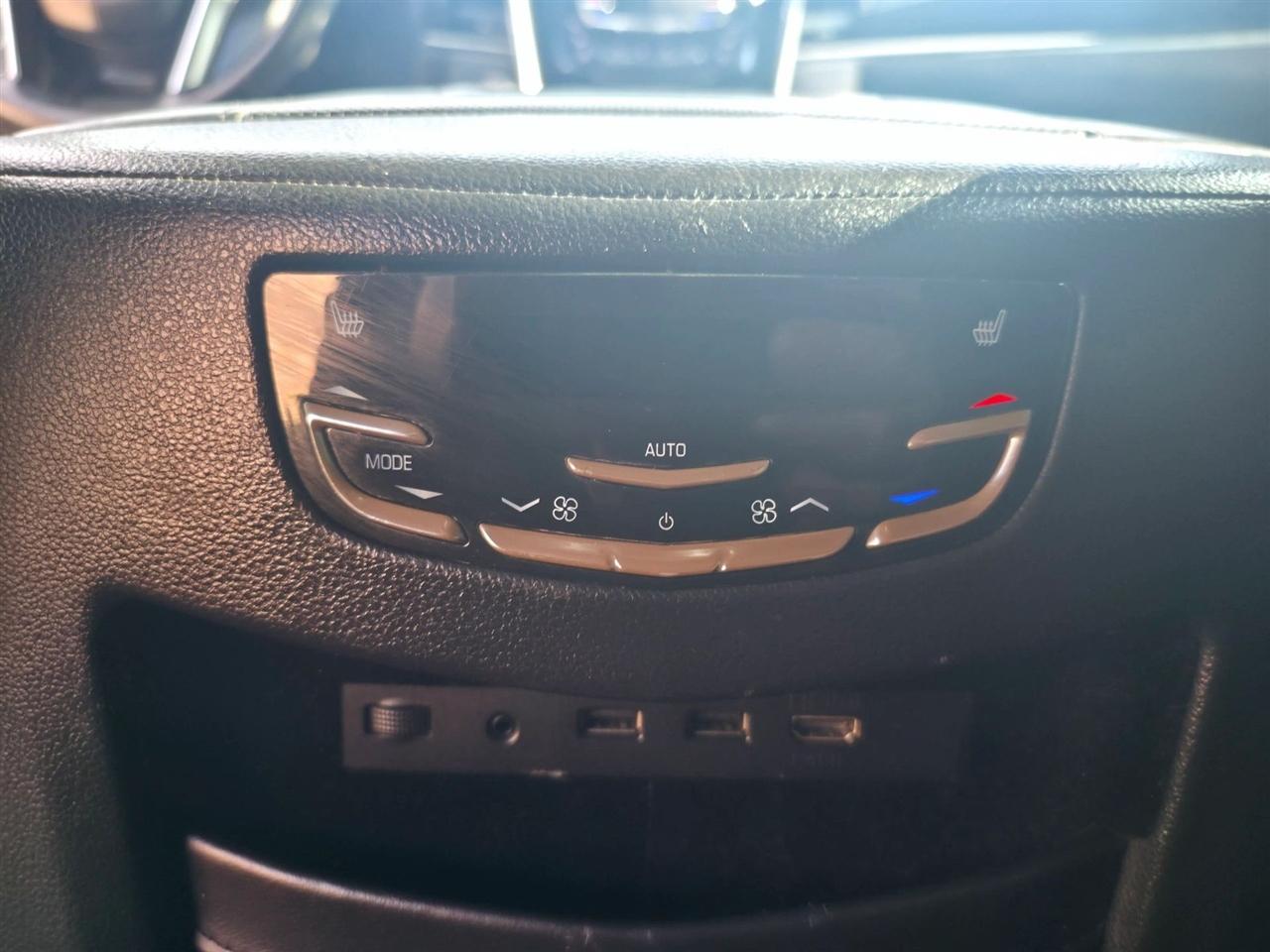 Cadillac Escalade  2017