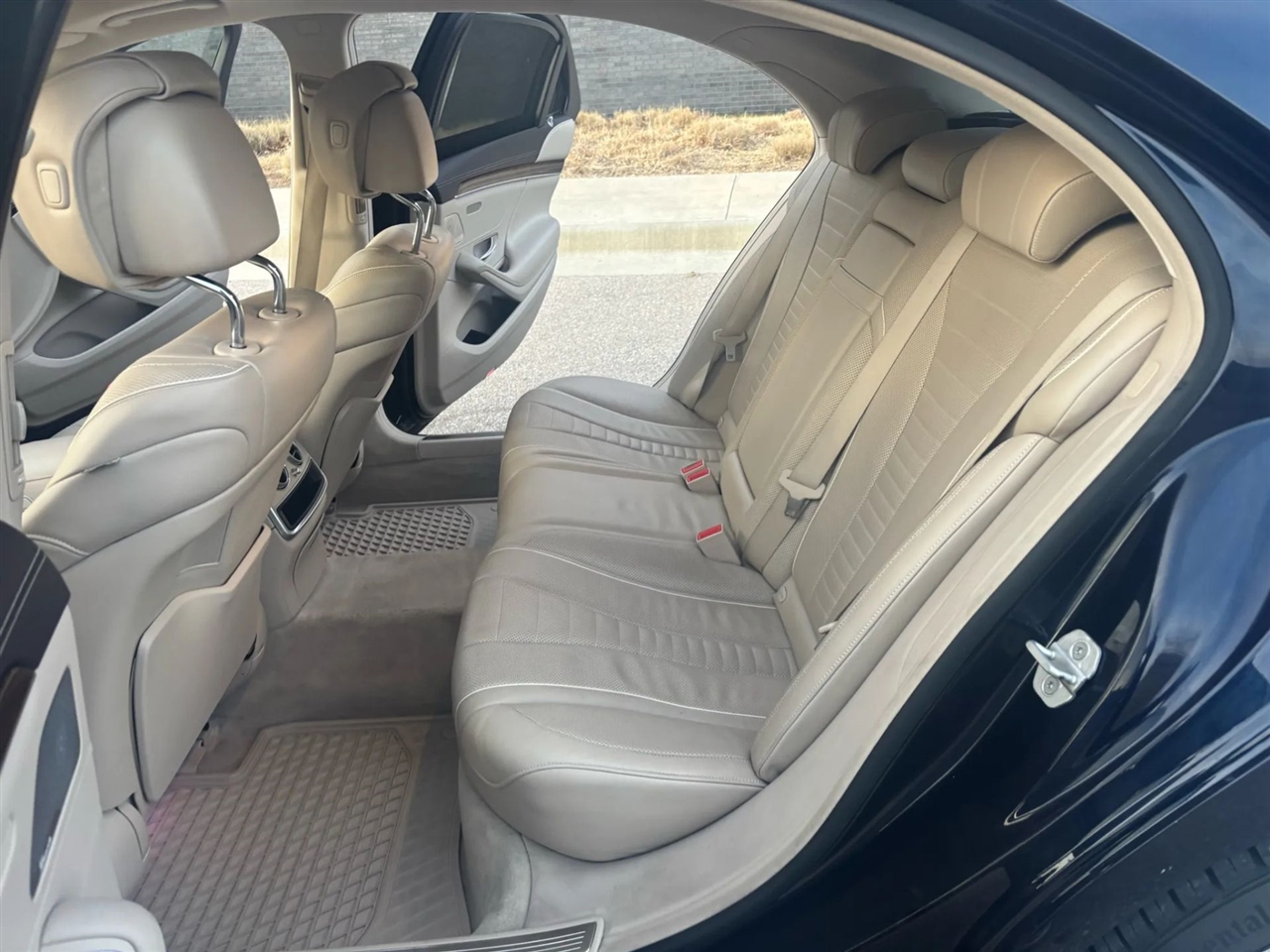 Mercedes-Benz S-Class  2015