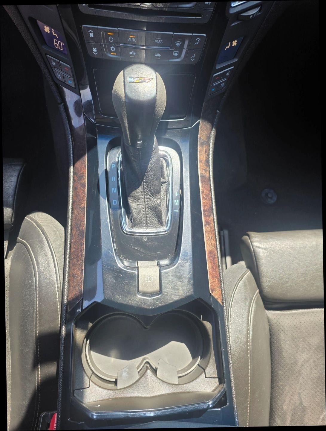 Cadillac CTS  2012