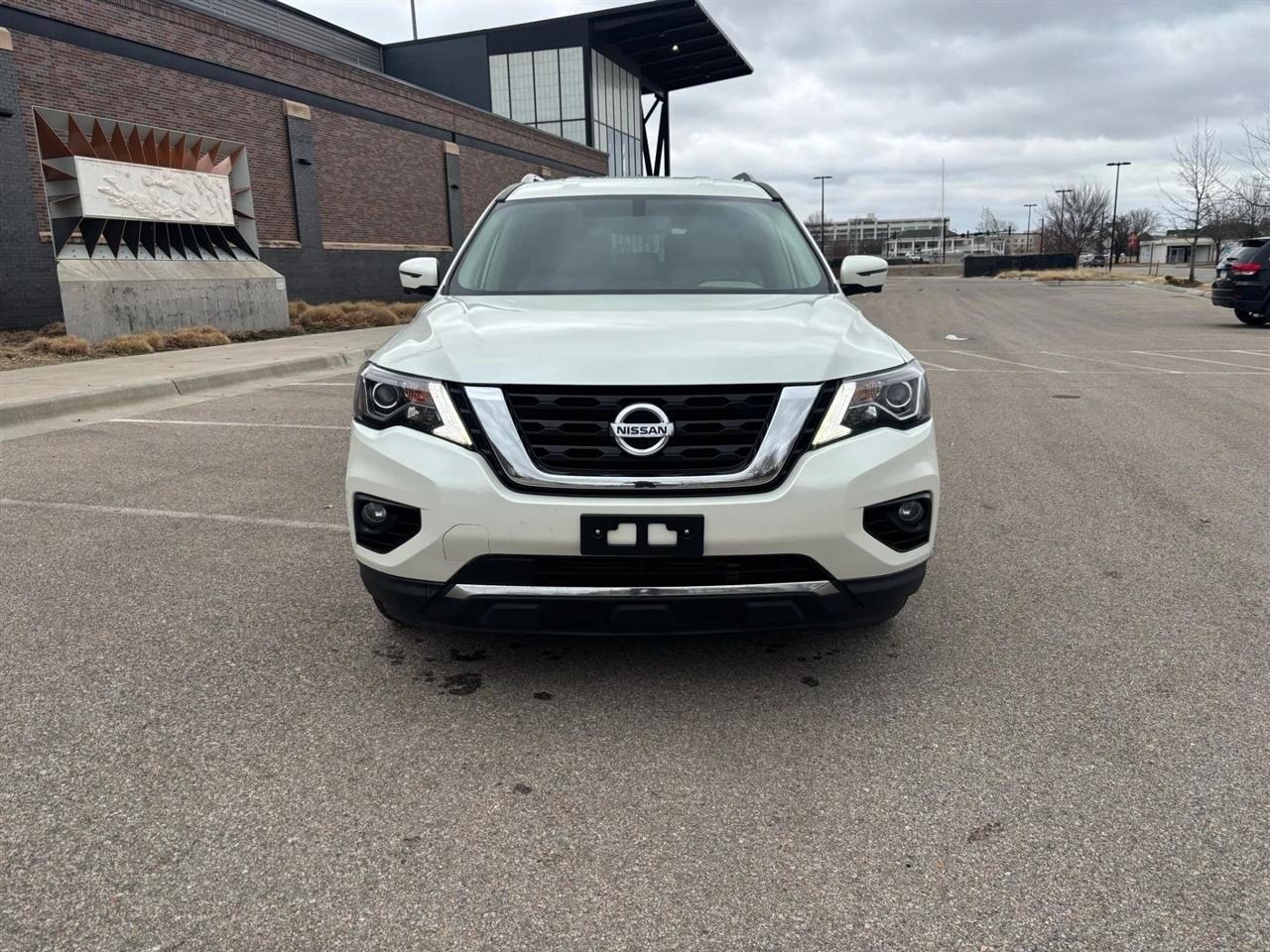 Nissan Pathfinder  2018