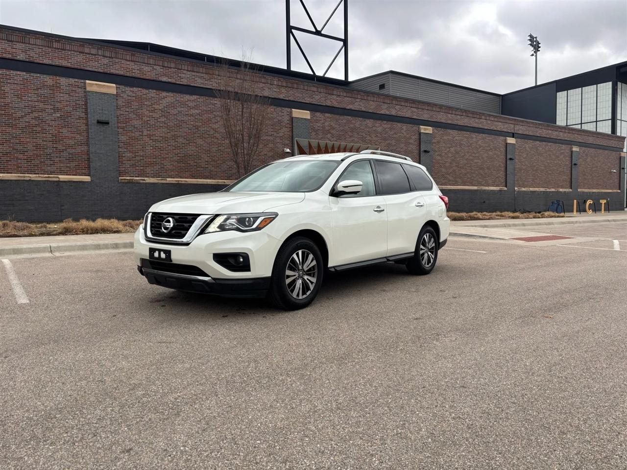 Nissan Pathfinder  2018