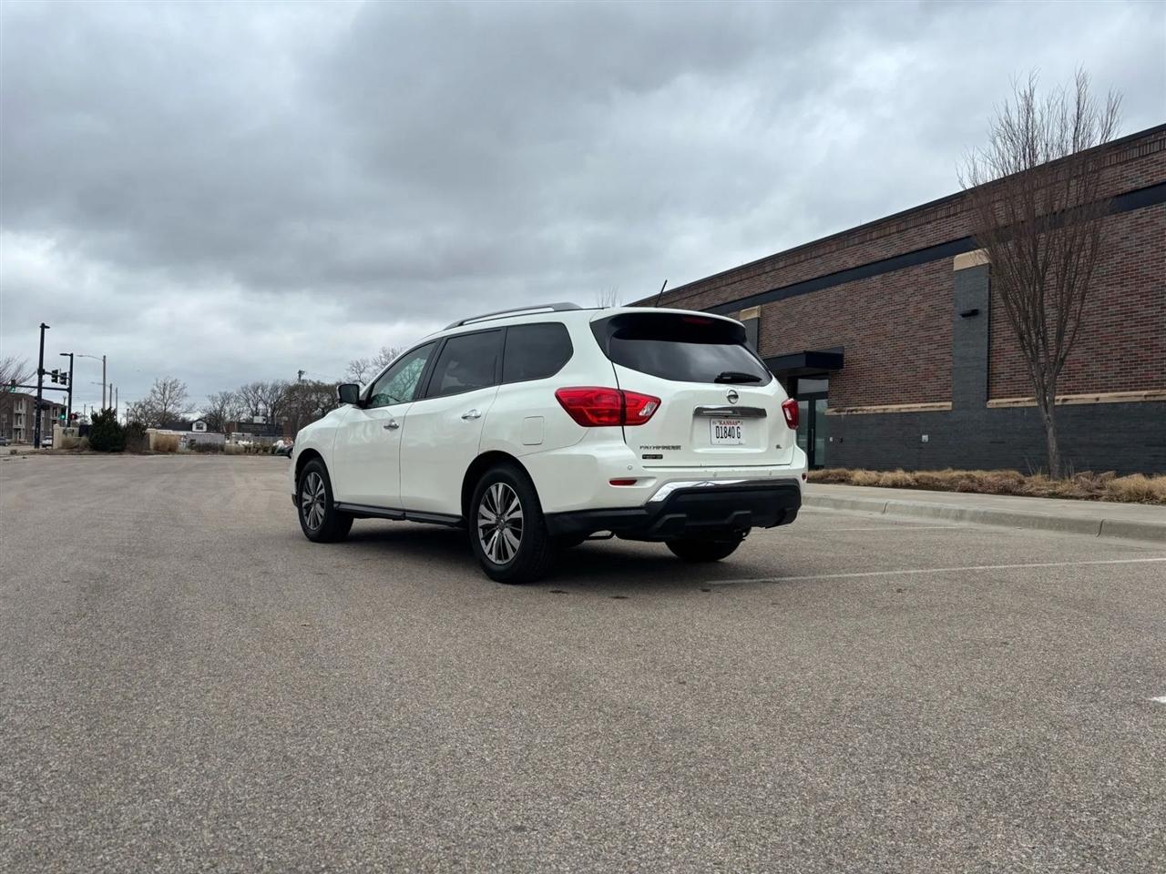 Nissan Pathfinder  2018