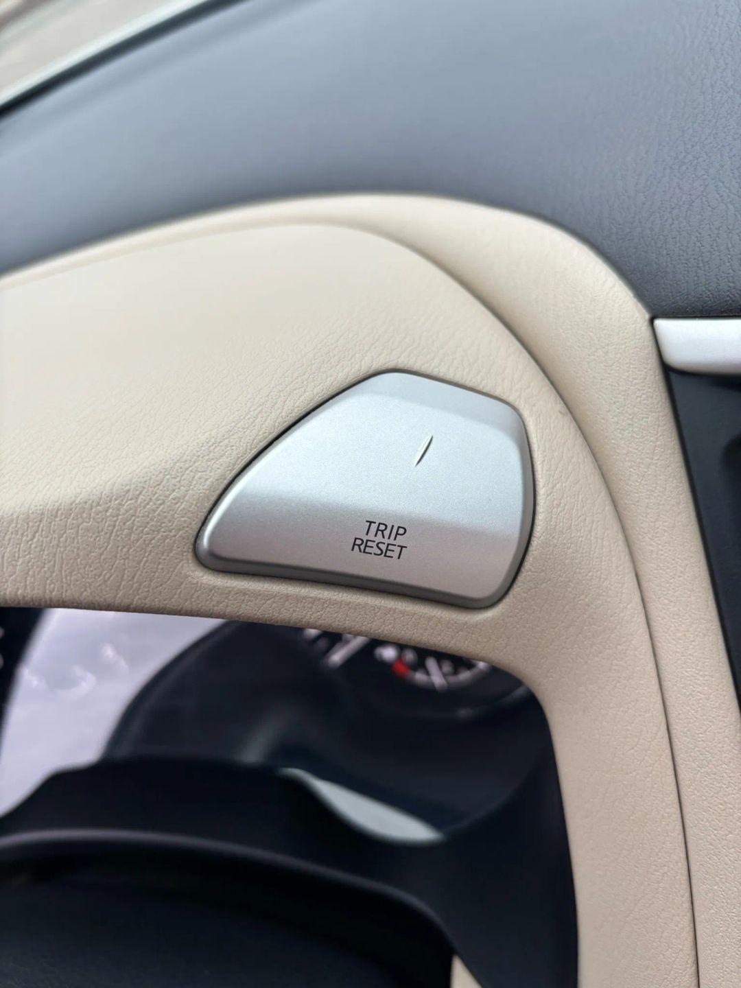 Nissan Pathfinder  2018