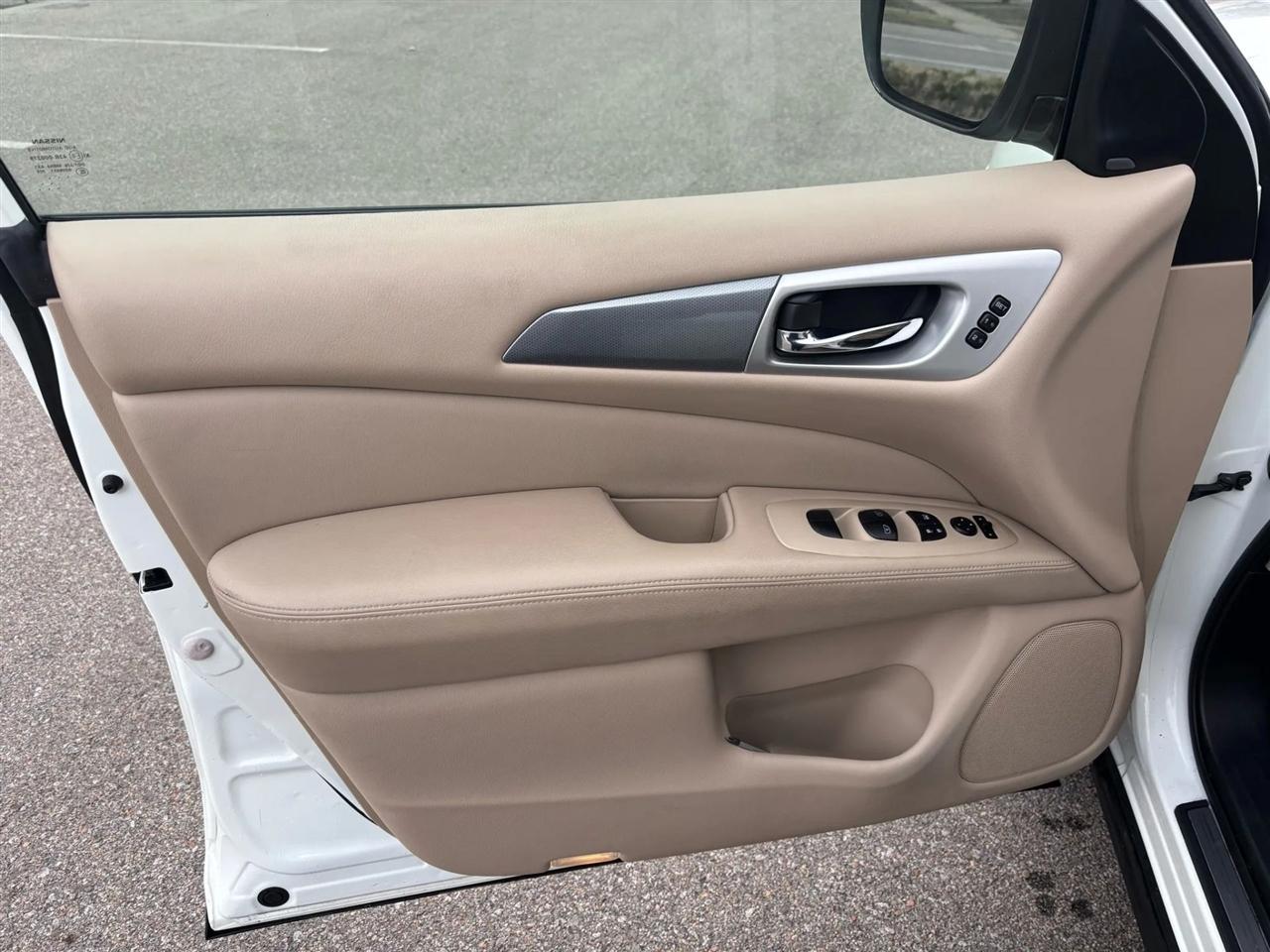 Nissan Pathfinder  2018