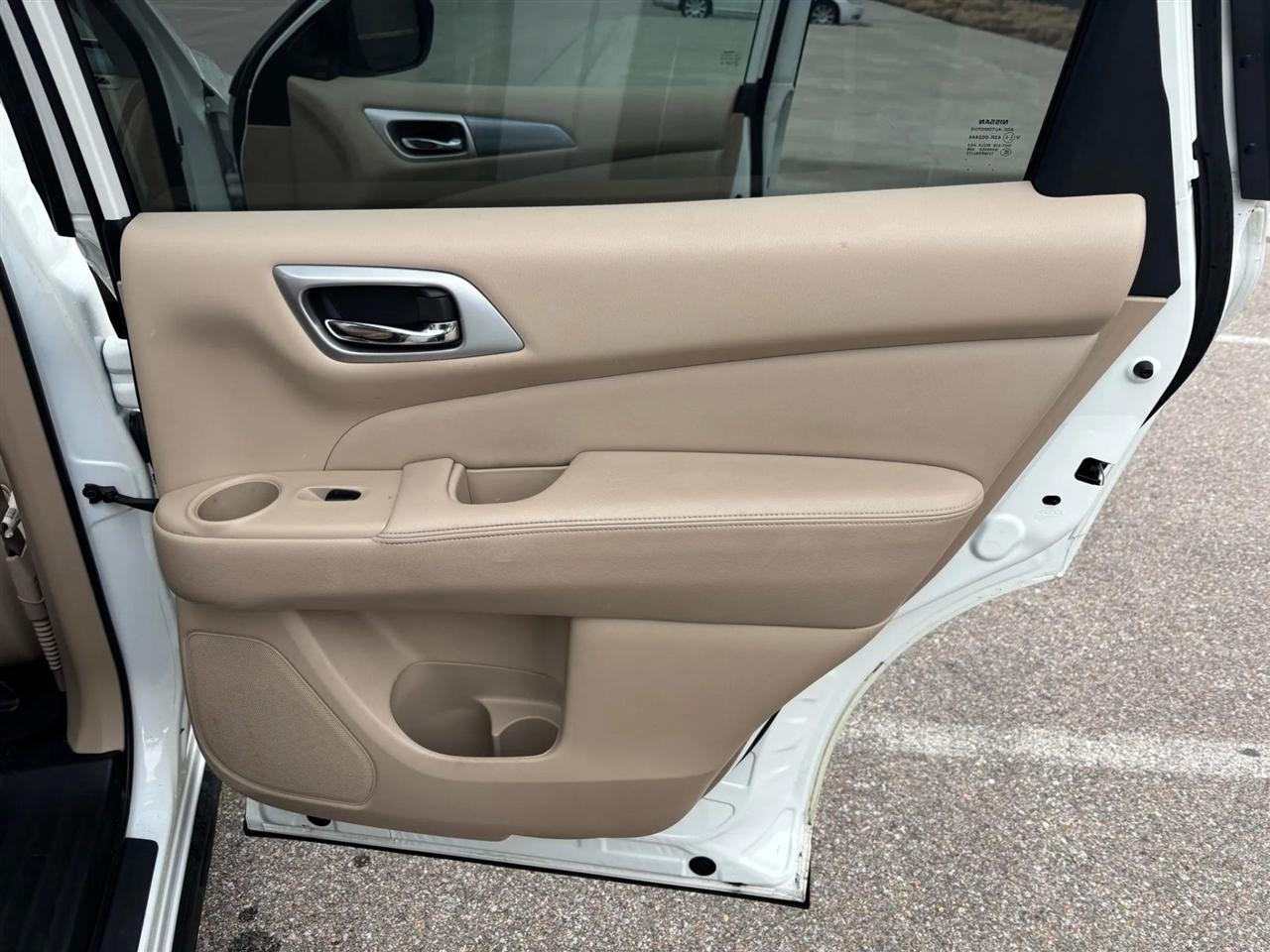 Nissan Pathfinder  2018