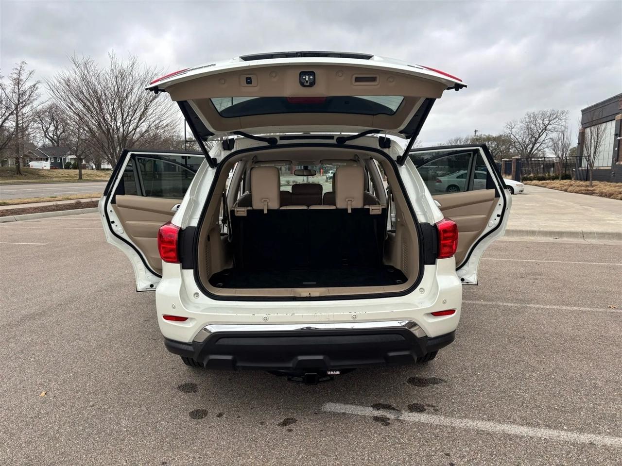 Nissan Pathfinder  2018