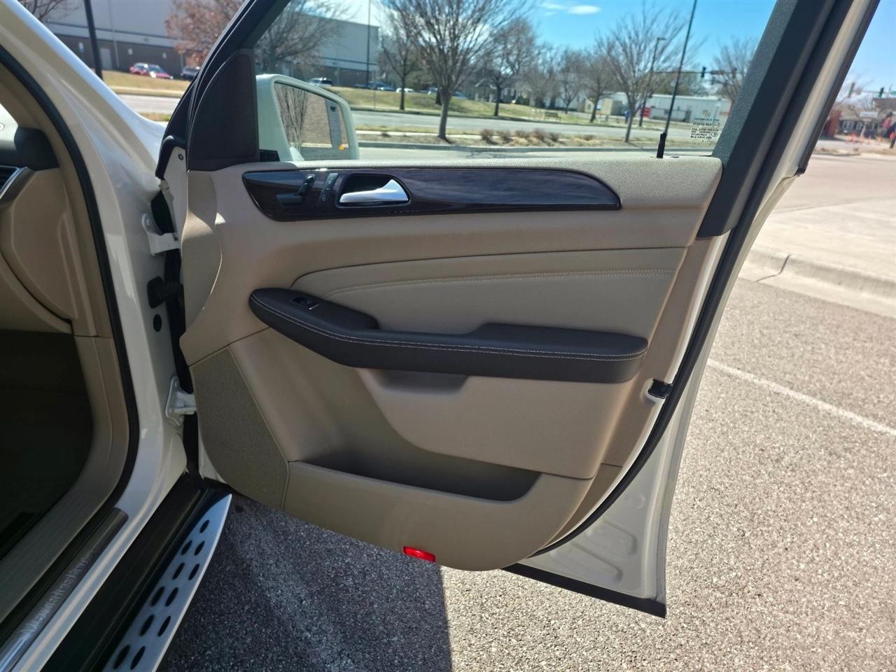 Mercedes-Benz M-Class  2013