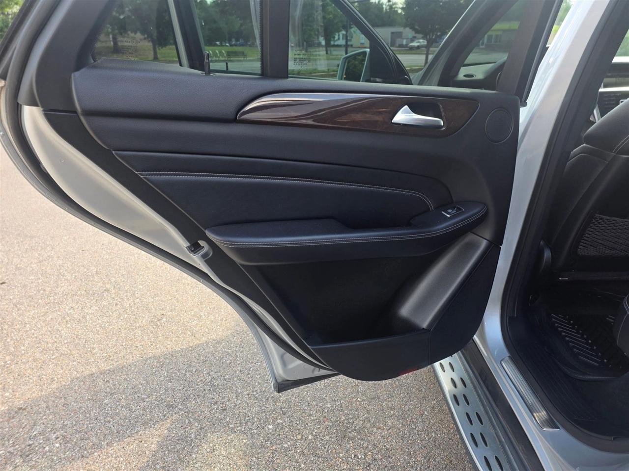 Mercedes-Benz M-Class  2014