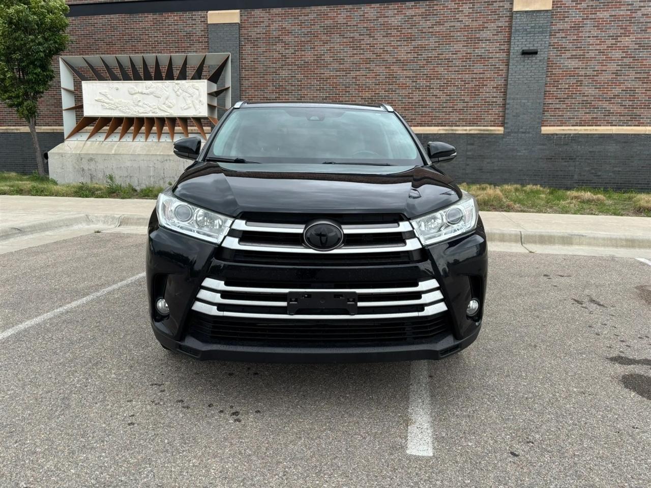 Toyota Highlander  2017