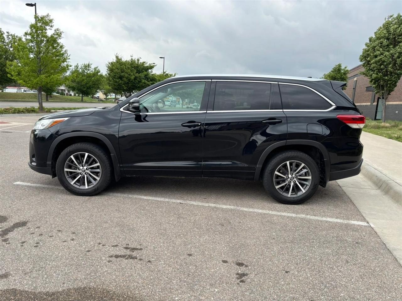 Toyota Highlander  2017
