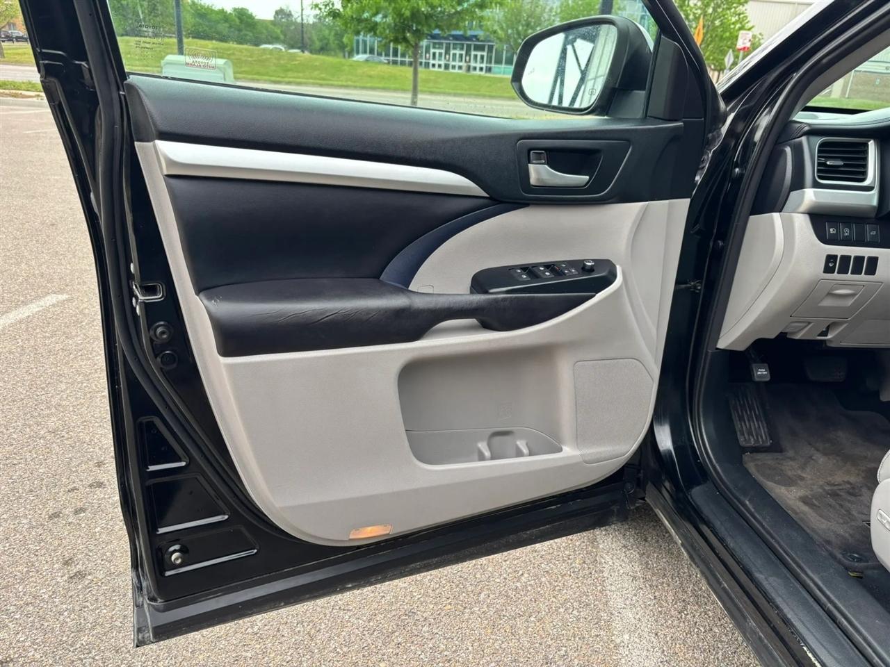 Toyota Highlander  2017
