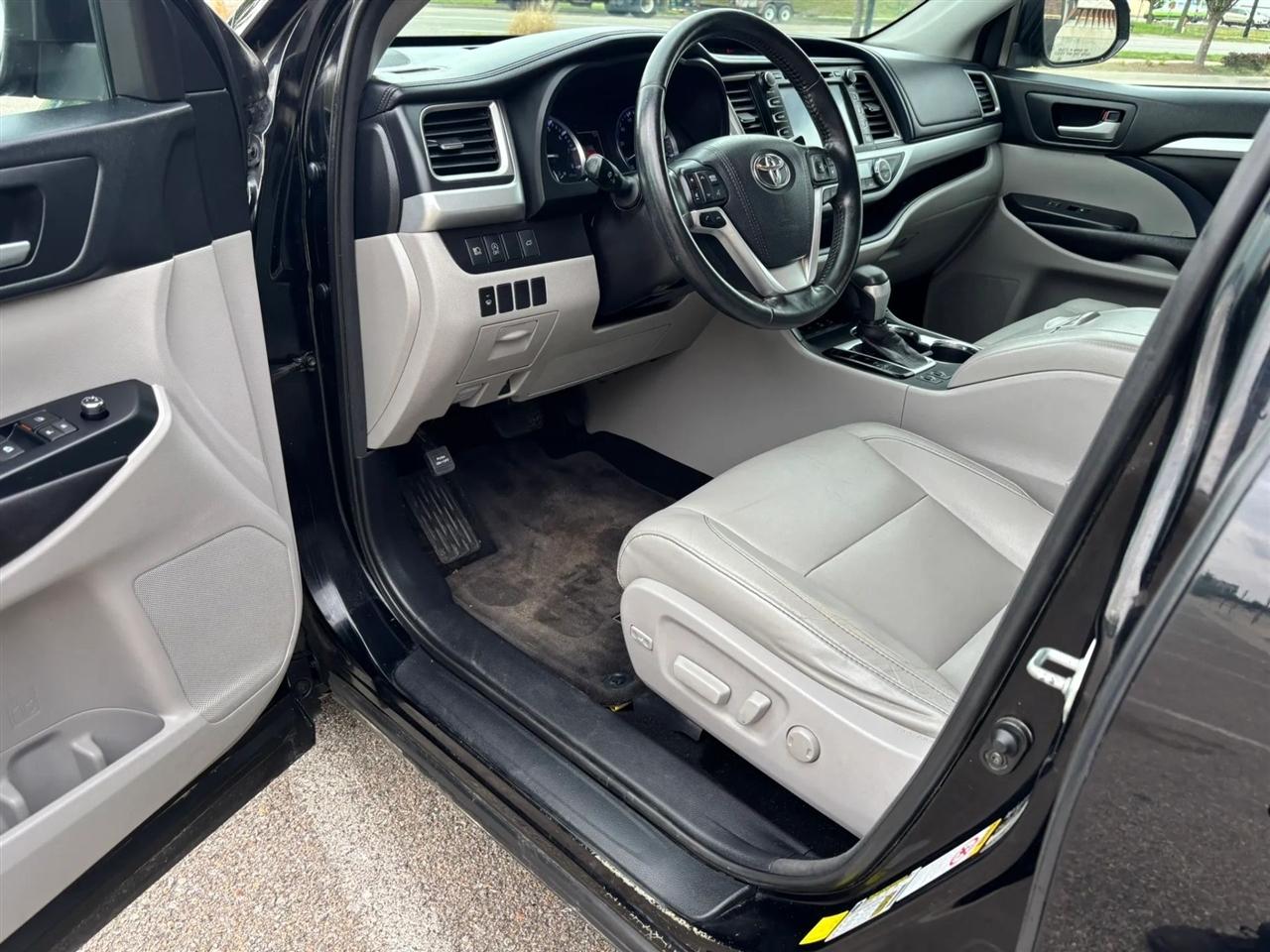 Toyota Highlander  2017