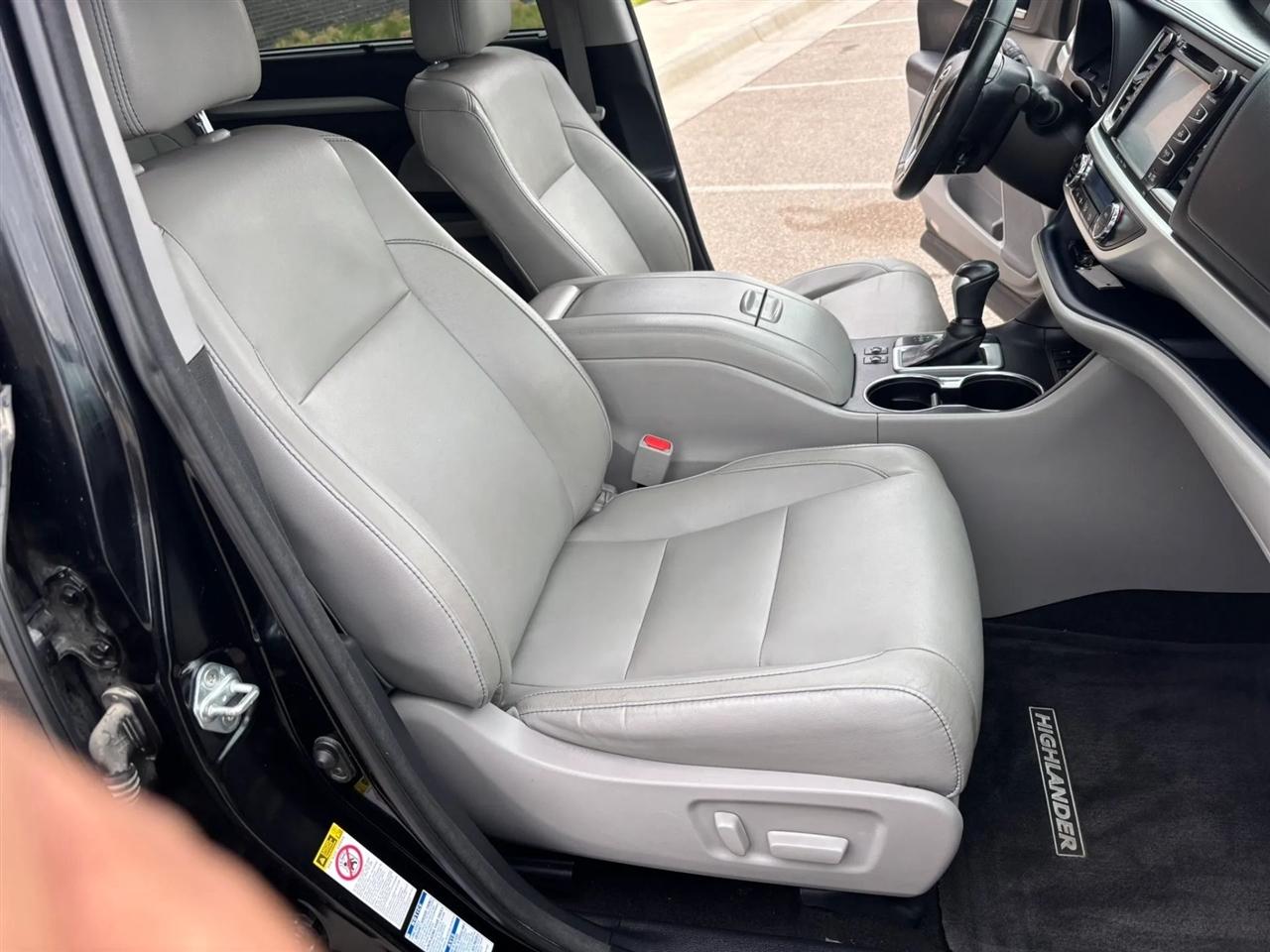 Toyota Highlander  2017