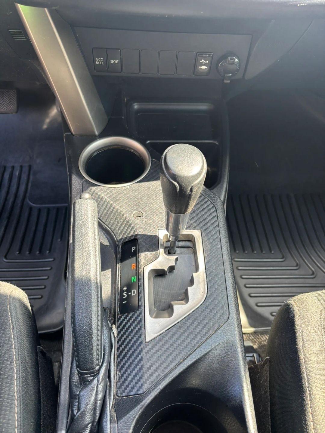 Toyota RAV4  2014