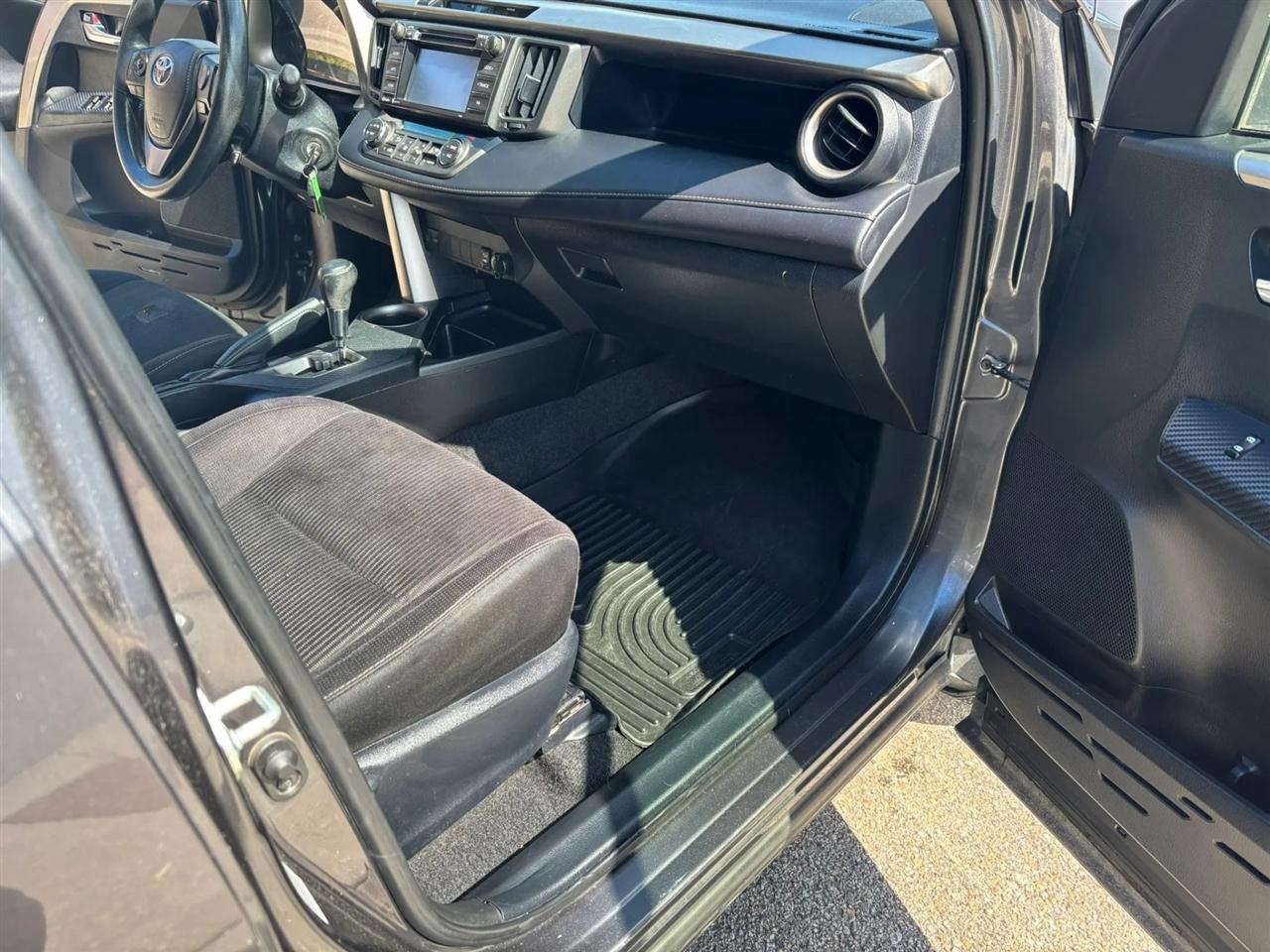 Toyota RAV4  2014