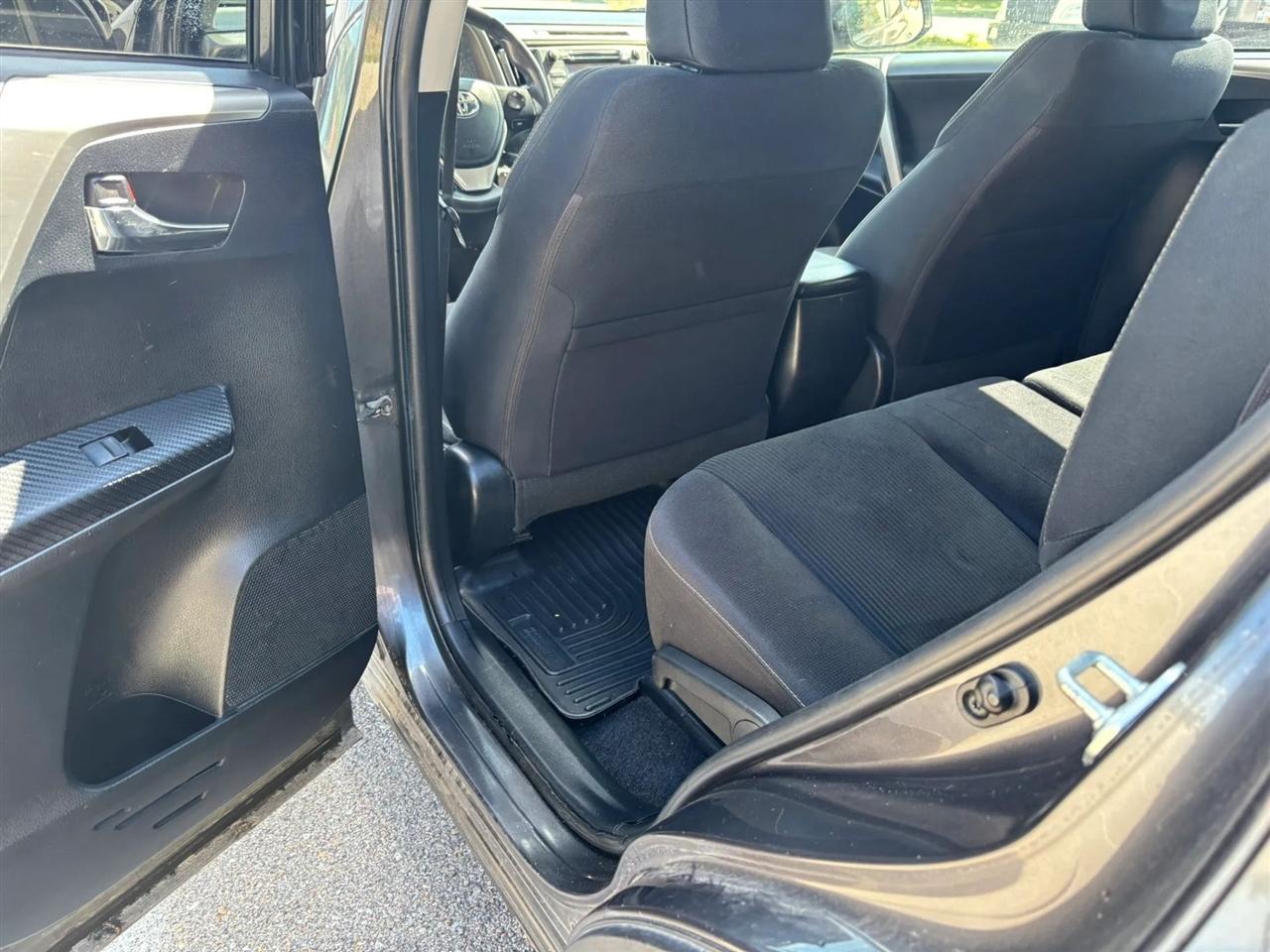 Toyota RAV4  2014