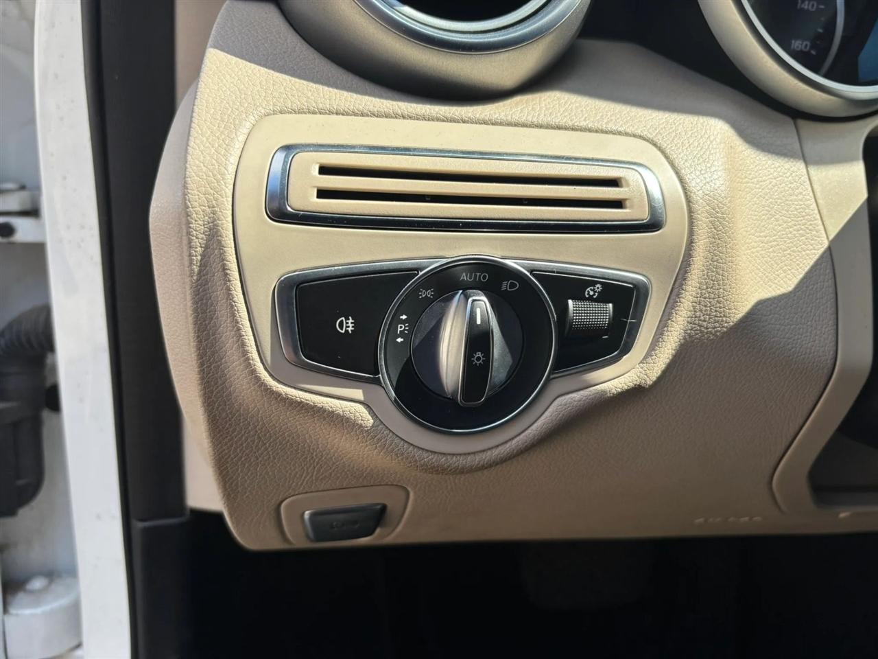 Mercedes-Benz C-Class  2019