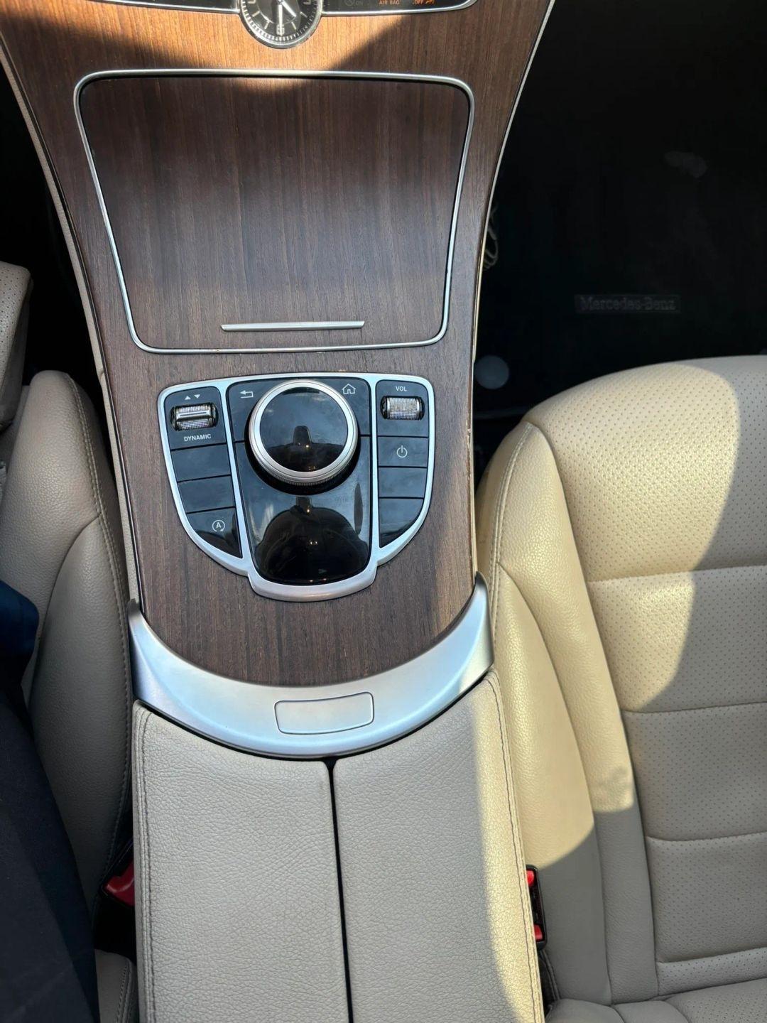 Mercedes-Benz C-Class  2019